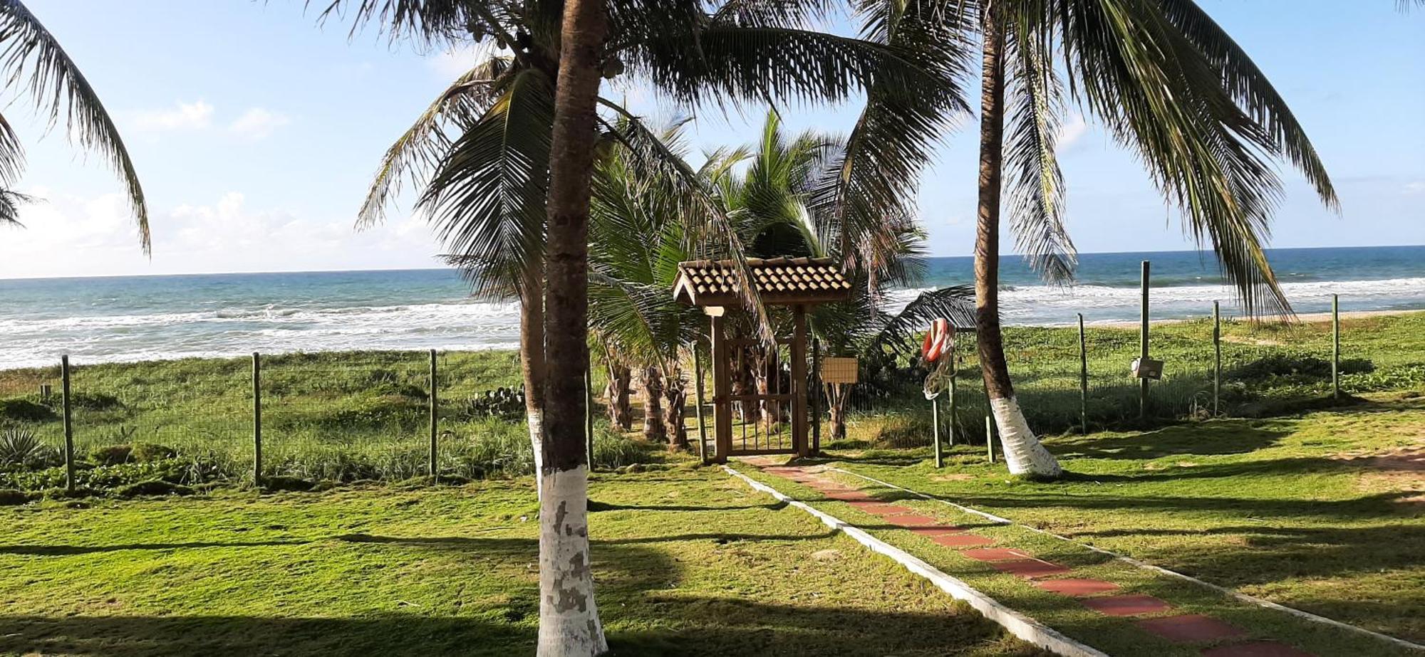 Chale Brisa Mar Pe Na Areia Em Barra Do Jacuipe Camacari Exterior foto