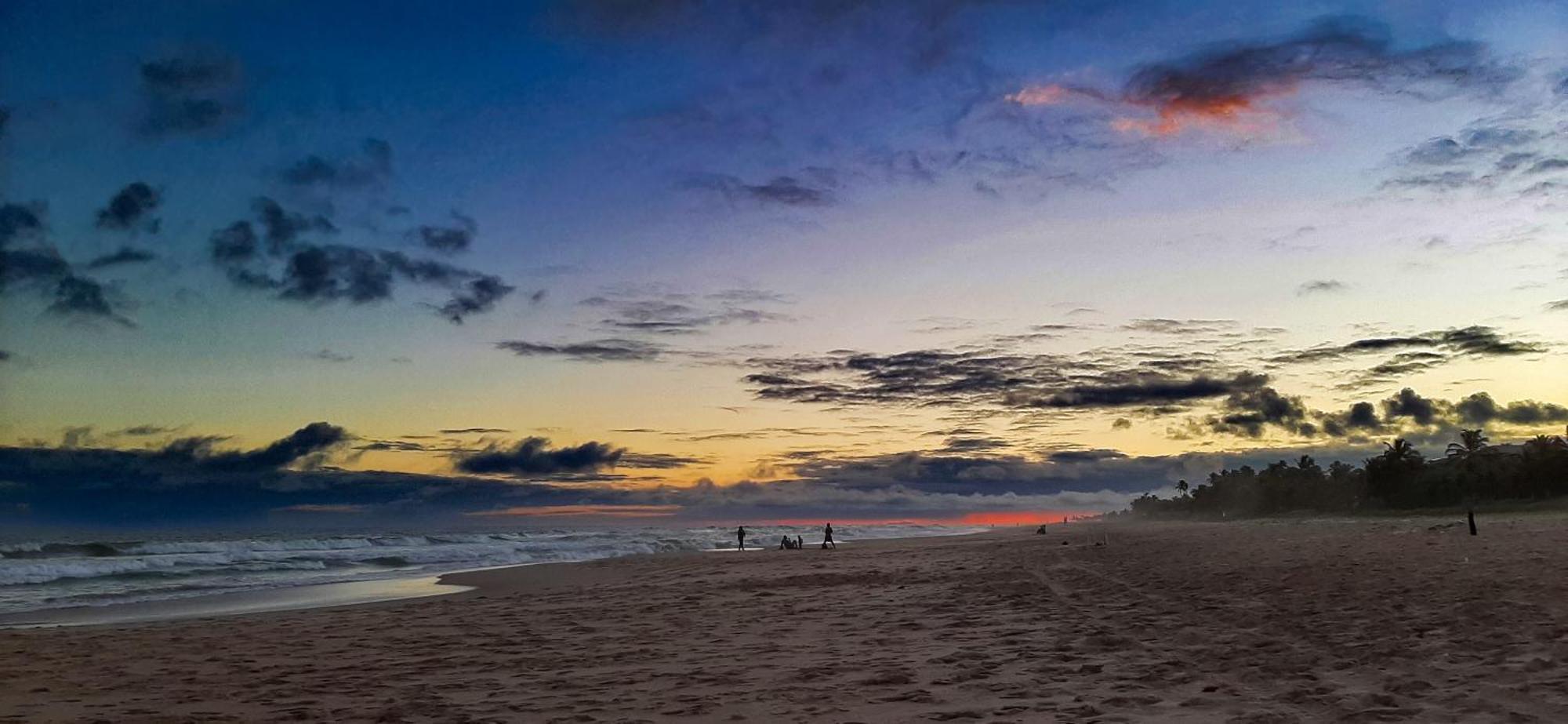 Chale Brisa Mar Pe Na Areia Em Barra Do Jacuipe Camacari Exterior foto