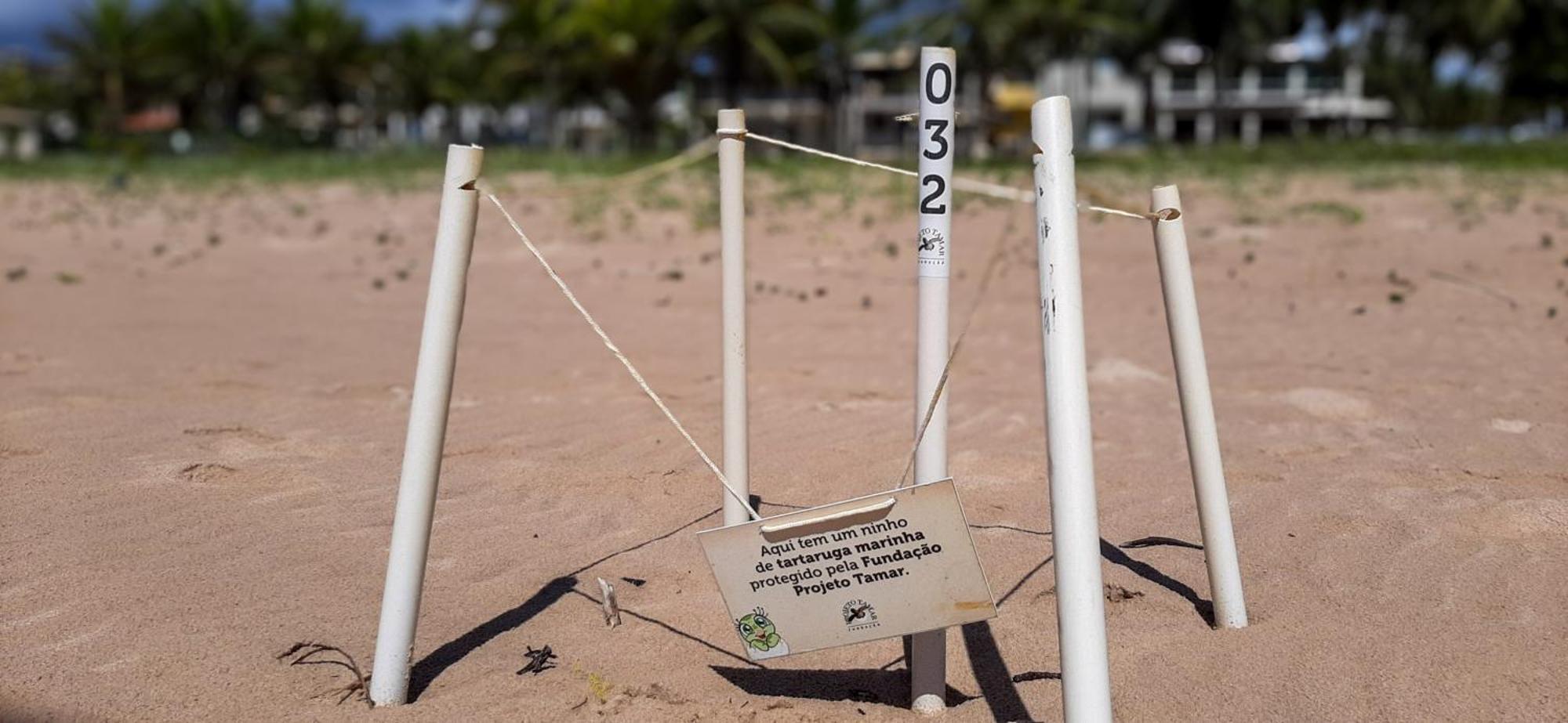 Chale Brisa Mar Pe Na Areia Em Barra Do Jacuipe Camacari Exterior foto